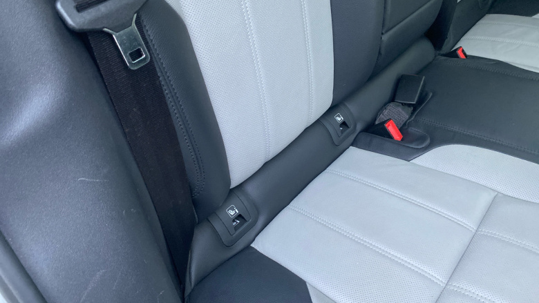 Land Rover Range Rover Evoque 1.5 P300e R-Dynamic SE 5dr Auto Hatchback